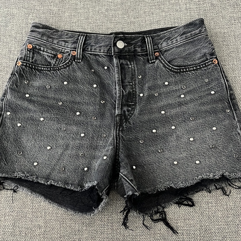 Levi’s - Wedgie Short Rhinestone Shorts - Picture 3 of 9